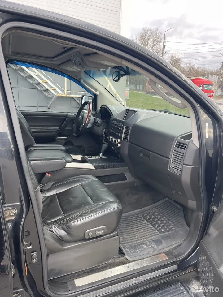 Infiniti QX56 5.6 AT, 2005, 200 000 км