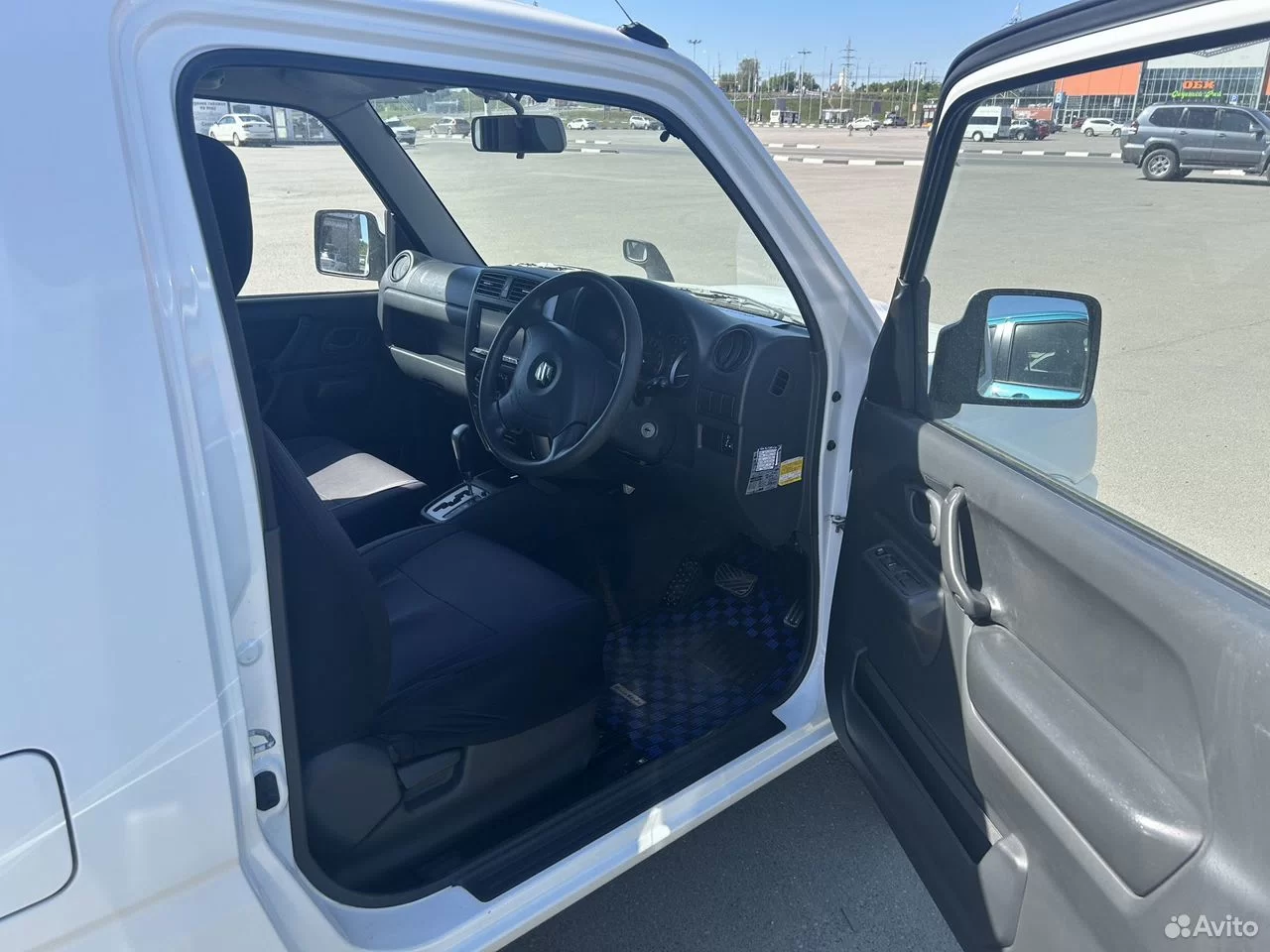 Suzuki Jimny 0.7 AT, 2012, 92 687 км
